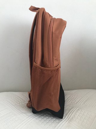 Mochila Puma Marrón con Logo Grande