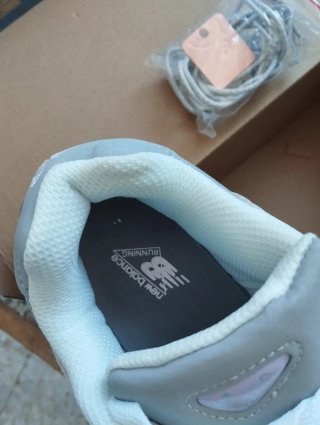 Zapatillas New Balance 9060 Gris