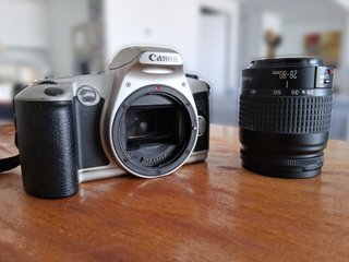 Canon EOS 500N + objetivo 28-80mm
