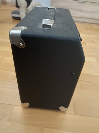 Amplificador Fender Champion 25