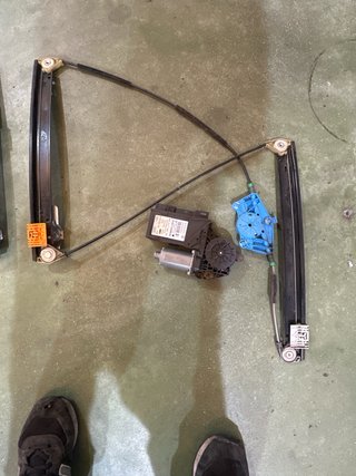 Elevalunas Seat Exeo con motores