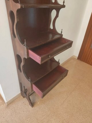 Estantería vintage madera para restaurar.
