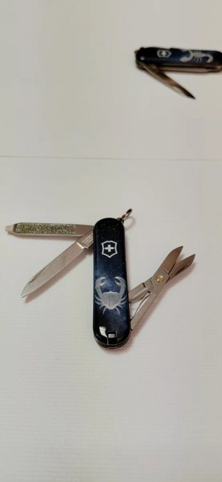 Navajas Victorinox Llavero Zodiaco