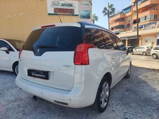 Peugeot 5008 2016