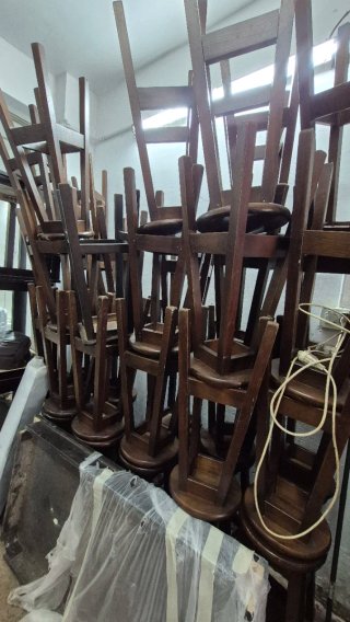 Taburetes de madera oscuros (lote)