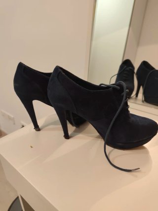 Zapatos tacón azul marino ante