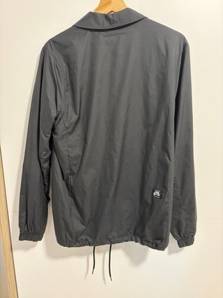 Chaqueta Nike SB gris