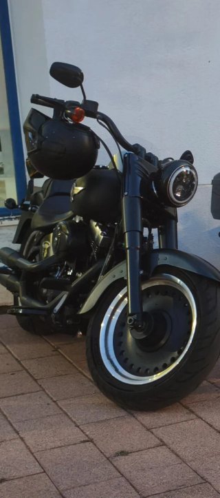 Harley-Davidson Fat Boy Especial Negra