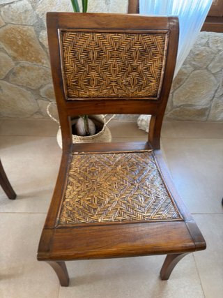 Mesa redonda madera pino macizo y sillas