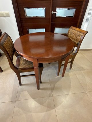 Mesa redonda madera pino macizo y sillas