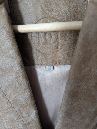 Chaqueta / Americana de 100% Cuero Argentino