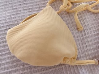 Top Bikini Oysho Amarillo Talla XS