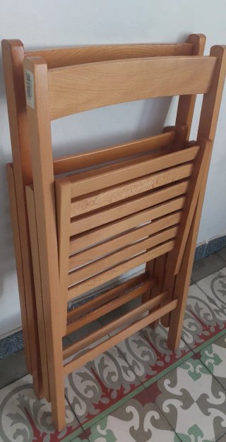 2 Sillas Plegables de Madera