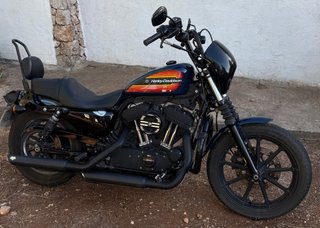 Harley Davidson Sportster Iron 1200 Negra