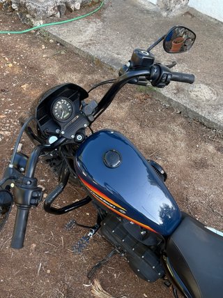 Harley Davidson Sportster Iron 1200 Negra