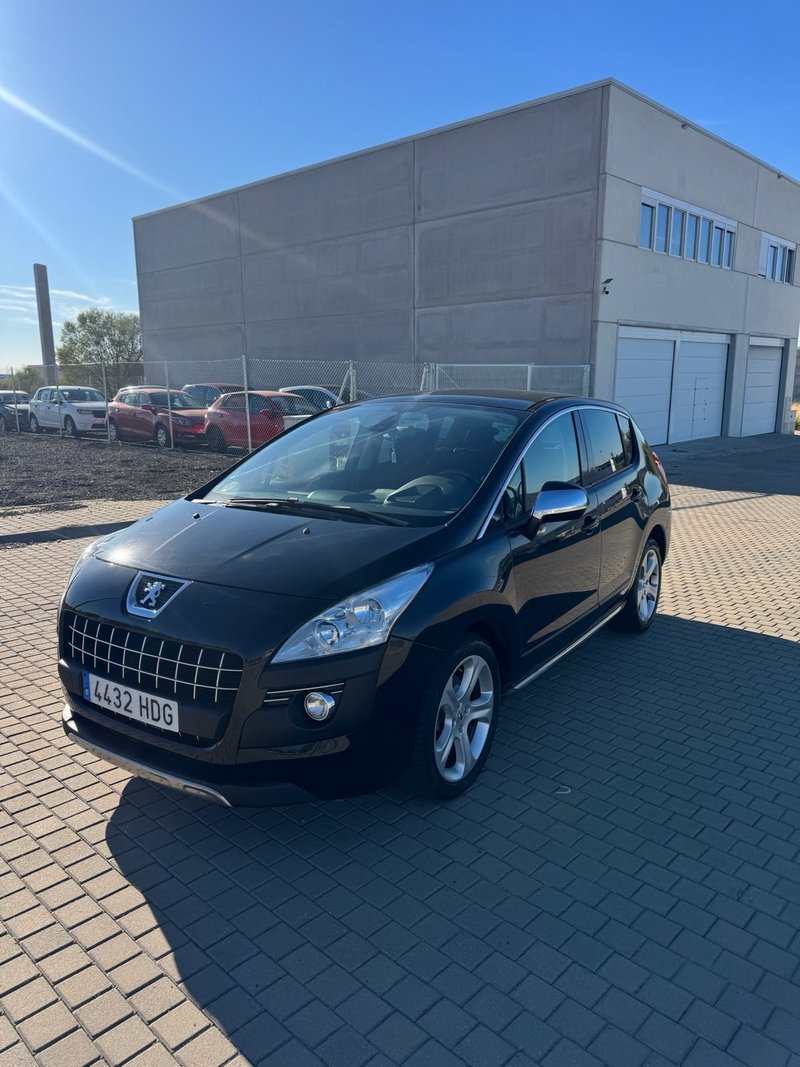 Peugeot 3008 2.0 HDI FAP Allure 2011
