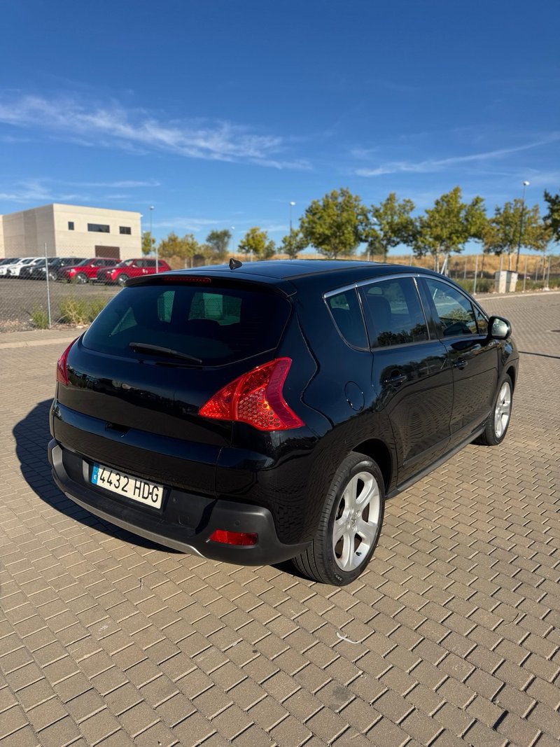 Peugeot 3008 2.0 HDI FAP Allure 2011, foto 7