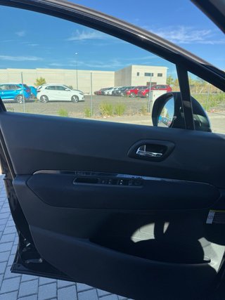 Peugeot 3008 2011