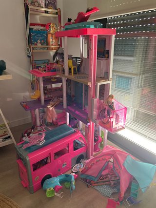Casa Barbie con accesorios