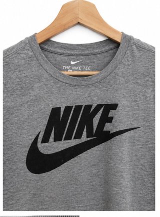 Camiseta Nike Gris Talla L
