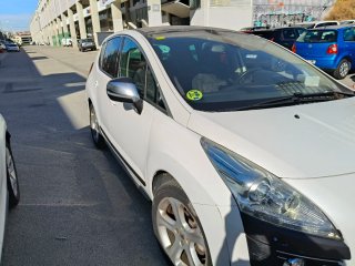 Peugeot 3008 2010 cambio de nombre incluido