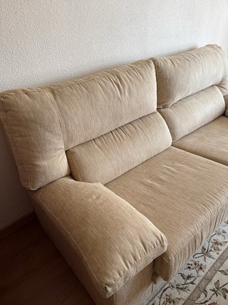 Sofá de 2 plazas en tela beige