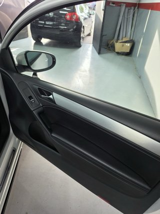 Volkswagen Golf 6 GTI 2.0 Adidas 2011