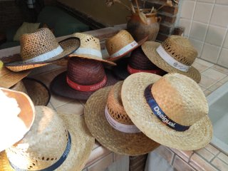 Lote di Cappelli di Paglia