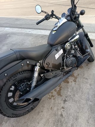 Keeway Moped - Negro