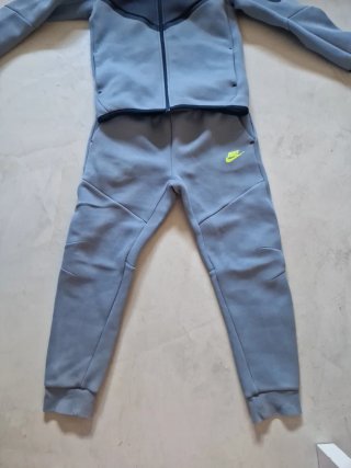 Chándal Nike Tech Niño Gris y Negro