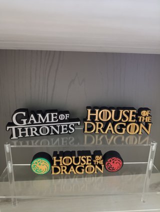 Letreros Game of Thrones o House of the Dragon