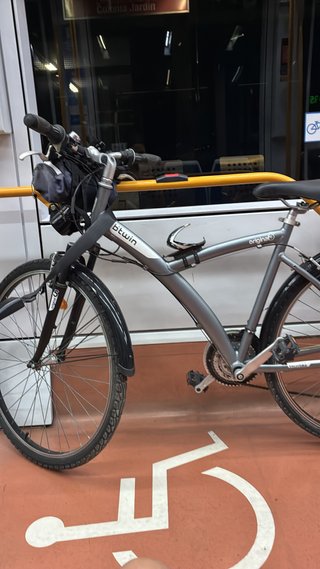 Bicicleta híbrida B'TWIN gris