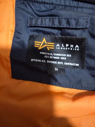 Chaqueta Alpha Industries con capucha Talla M