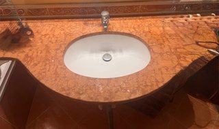 Encimera de mármol con lavabo