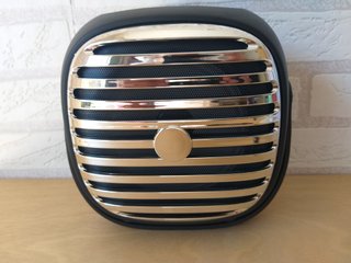 Altavoz Bluetooth karaoke  micrófono y luces LED.