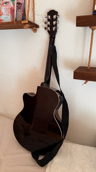 Guitarra Acústica Max Sunburst con amplificador