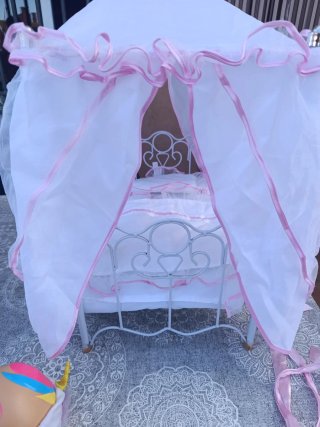 Cuna/cama para muñecas blanca