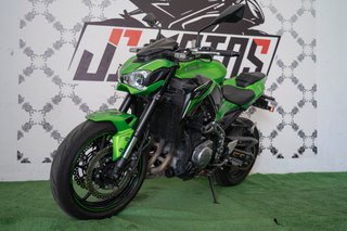 Kawasaki Z900 Verde