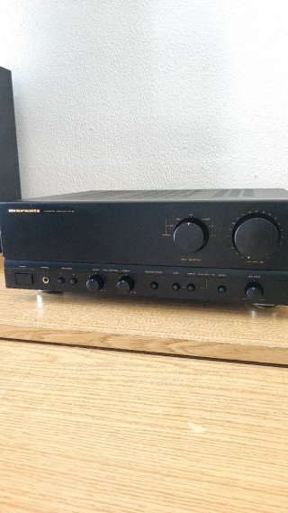 Amplificador MARANTZ