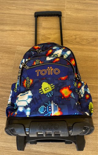Mochila Totto con carro y diseño espacial