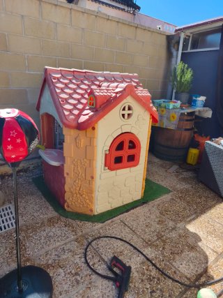 Casita infantil de plástico