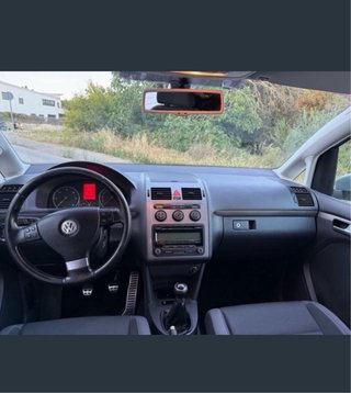 Volkswagen Touran 2.0 TDI 7 plazas 2010