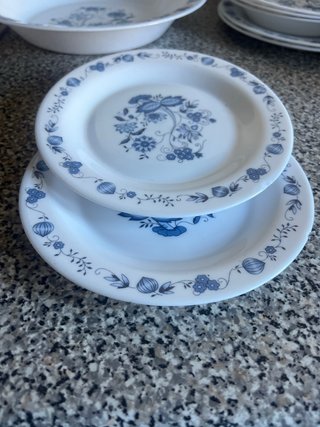 Vajilla porcelana azul y blanca