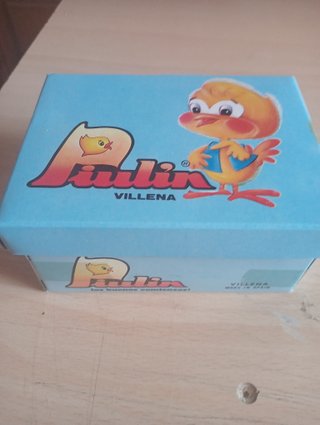 Patucos niña blancos con lazo y caja