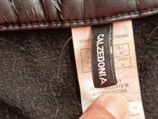 Pantalón efecto piel negro