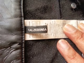 Pantalón efecto piel negro