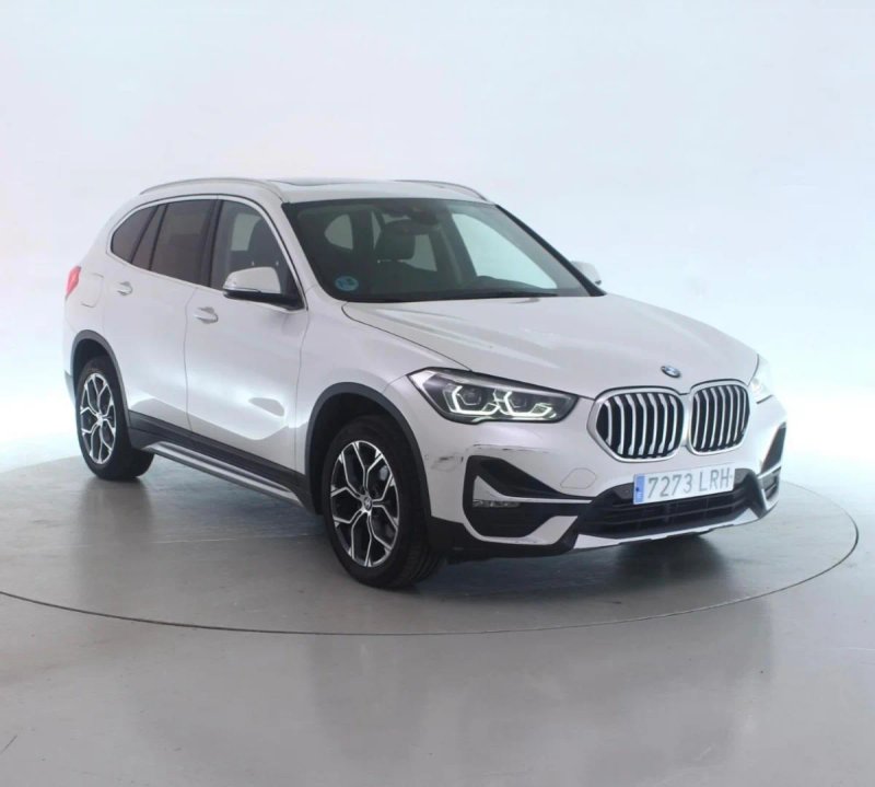BMW X1 sDrive18d 2021, foto 2