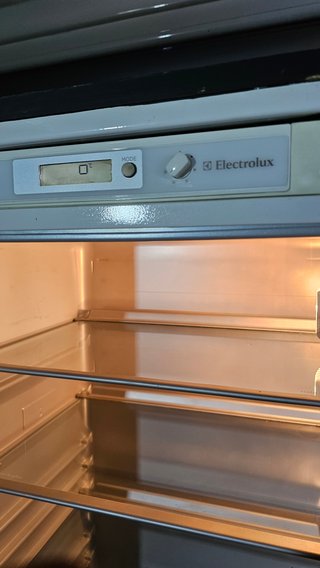 Frigorífico, Cava y Congelador. Electrolux