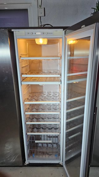 Frigorífico, Cava y Congelador. Electrolux