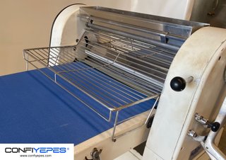 LAMINADORA DE MASAS
